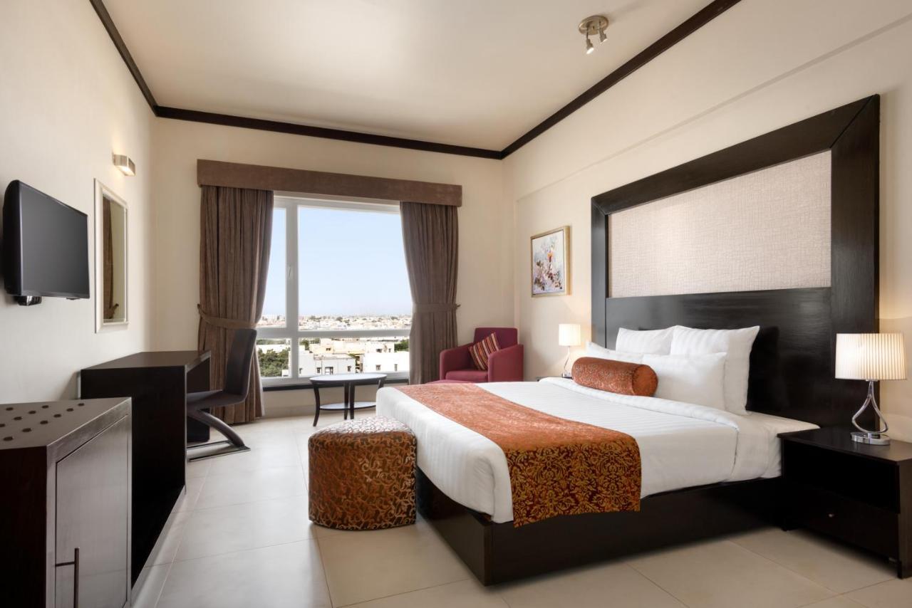 Ramada By Wyndham Karachi Creek Hotel Kültér fotó